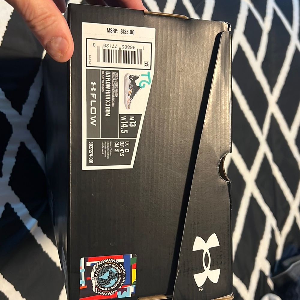 New under armour flow shoes